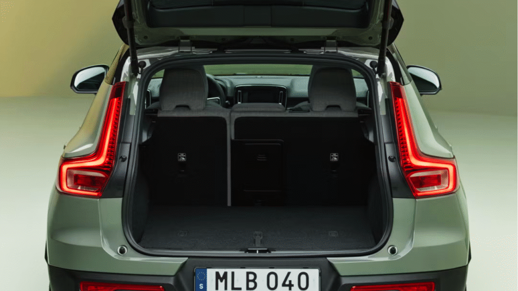 2025 Volvo EX40: Premium Electric Compact SUV with Scandinavian Design and Safety